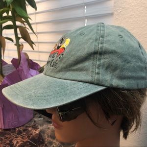 Fahrenheit fashion headwear "3 Dogs Cafe" Baseball Cap